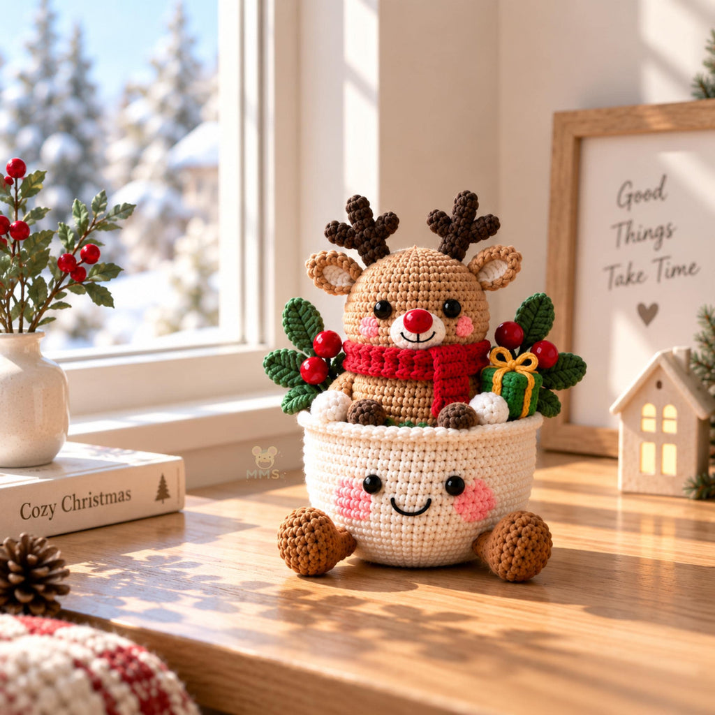 Handmade Christmas Crochet Amigurumi Desk Ornament
